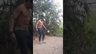 สร้างความคุ้นเคยกับ ลูกตะกร้อ#Freestyle Sepak trakraw