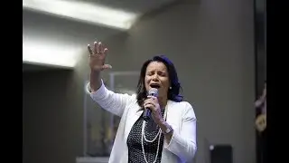 “Ouvi uma voz: Eu sou vida, te dou vida”, conta Ezenete Rodrigues, que saiu do coma após ver Deus