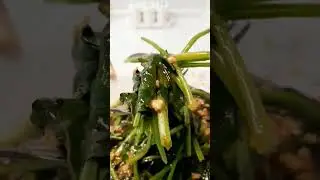 Quick-Cooking Chinese Spinach in Oyster Sauce #food #foodie #cooking #shorts #youtubeshorts
