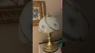 Vintage nineties early 2000s floral touch lamp ￼
