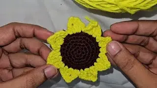 Crocheting a sunflower 🌻 