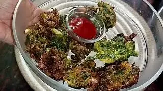 Crispy just 5 mints Palak pakoda !  पालक पकोड़ा  ✨#pakoda #palak #viral#video 🔥