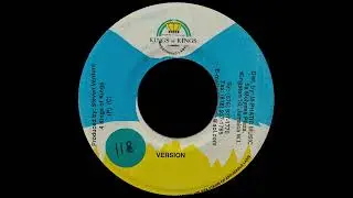 Harry Toddler & Elephant Man - Throw Your Hands Up (Version)