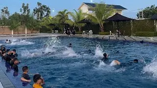 Latihan renang gaya bebas dengan mudah dan penuh teknik 