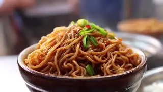 Asian food #asianfood #asianfoodlovers #noodles #ramen #sushi #dumplings #food #foodie #subscribe 