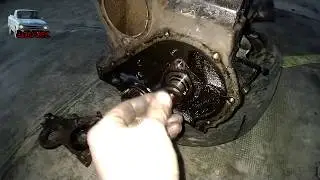 Falcón Ranchero desarmando motor y bajando la caja