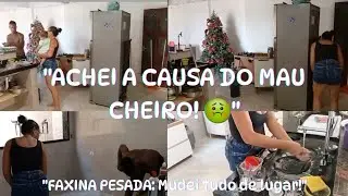FAXINA PESADA E MUDANÇA! 🧼 Achei a causa do mau cheiro na cozinha 🤢 + Organização e Banheiro!