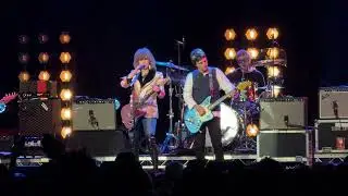Pretenders ft. Johnny Marr - Back on the Chain Gang - Live at Isle of Wight Festival 2024 - 22/06/24