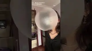 Elvinarr_ Bubble Gum Blowing