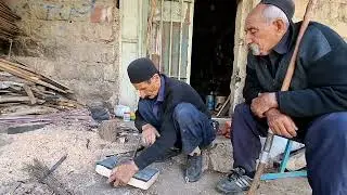 Nomadic carpenter: making a special board for chopping meat#tribe #carpentry #Iran