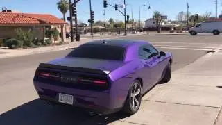 Dodge Challenger RT Hemi 2016 года с двигателем Flowmaster super 10
