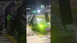 Petugas Itu Hampir Saja Membuat Mobil Pembalap Ini Meledak! 😬 #shorts