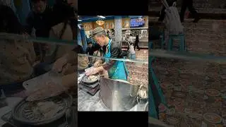 Very authentic Xinjiang barbecue in beijing，many Muslim customers#china #food #beijing