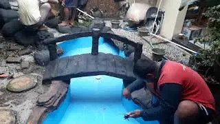 Cara pengecatan kolam ikan relief www.tukangtamanminimalis.com