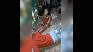 1st skateboarding ni Zaza :)