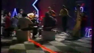 Γ. ΝΤΑΛΑΡΑΣ  : ALMA CORAZON Y VIDA