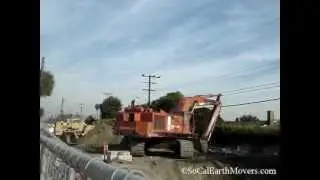 KOEHRING 1066E backfilling trench