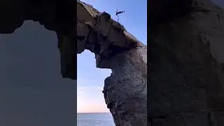 😱WATCH: Best cliff jump in Malta!