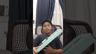 Ubox in barang-barang yang beli dekat  DIY dan iPhone 17 