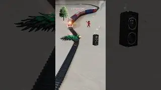 Peacock 🦚 is dancing to the best and the train is approaching fast | Peacock Dance Videos 🦚 Sounds