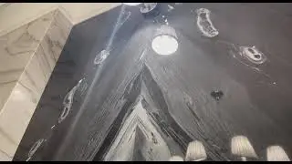 Стеновая панель из мрамора CALACATTA SKY и Magic Black The Stone Collection