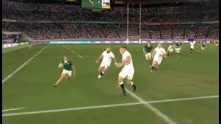 Cheslin Kolbe side-steps Owen Farrell in rugby world cup 2019