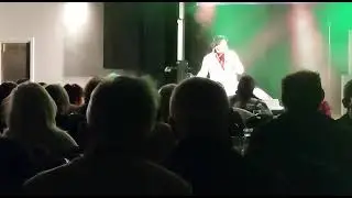 Danny Graceland as Elvis  - Quinn Artistes Entertainment