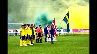 Festligt, folkligt, fullsatt.