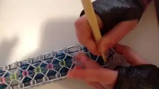 How to make a confetti criss-cross braclet