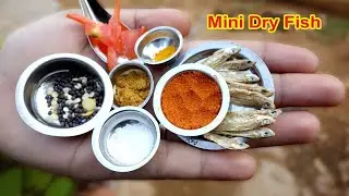 Cooking Tiny Dry Fish Gravy | Tiny Food | Village Cooking Food
