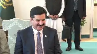 PM, KP Governor Discuss Political Situation