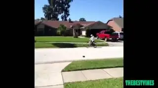 Scaring A Man On A Bike by EricVDunn - Funniest & Best Vines