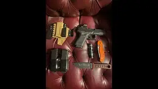 Quick EDC Breakdown          #edc #edcknife #edcfixedblade #tactical #glock #topsknives #knife