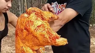 We cooked a whole pig underground 😮