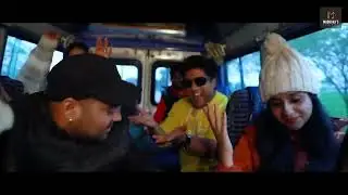 मेरे श्याम मुरली वाले Mujhe Charno Se Lagaale Shyam Murliwaale - College Trip par Bhajan