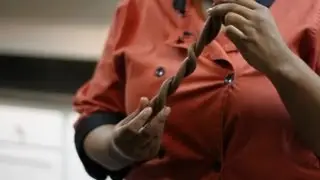 How-to: Fondant Rope : Fondant Techniques