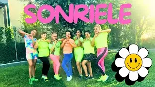 SONRIELE by @DaddyYankee 🙏 Zumba con Erika Muñoz ✨️ 💃🏻