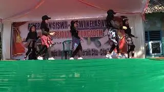 Dance on my way