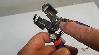 Инструмент для зачистки проводов Southwire Romex Box Jaw