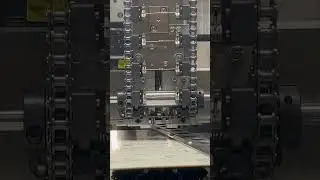 Radial insertion machine  for DIP assembly components. #machine #factory #manufacturing