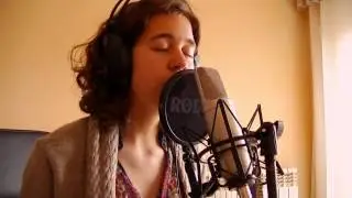 Soy yo (Almudena), Ana Luz