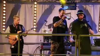 Chaozz - Vodop&aacute;dy (live)
