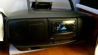 RC-X1でアニソン CDトレイ チャレンジ バブルラジカセ Victor