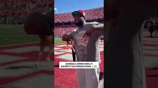 Cardale Jones and J.T. Barrett go horns down 🤘 ⬇️ #cfb #football #osu #CollegeFootball
