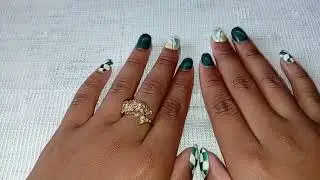 Forest green #nails        Wendela's World