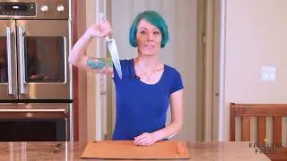 Chef Knife Skills - How to Hold A Kitchen Knife the Right Way