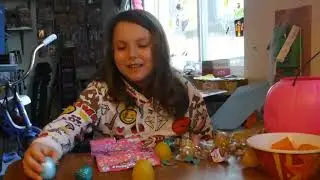 Hatchimals Royal Snow Ball Opening