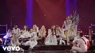 2000s POP TOUR, Dulce María - No Pares ft. Pee Wee, Fanny Lu, Nikki Clan