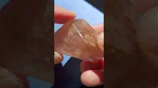 How Does this AMAZING Fire Quartz Get Its SUPER COOL Red Color?