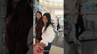 💖Spread Love 💖Girls reaction 😍#shortsbeta #trendingvideo  #girlreactionvideo #spreadsmile